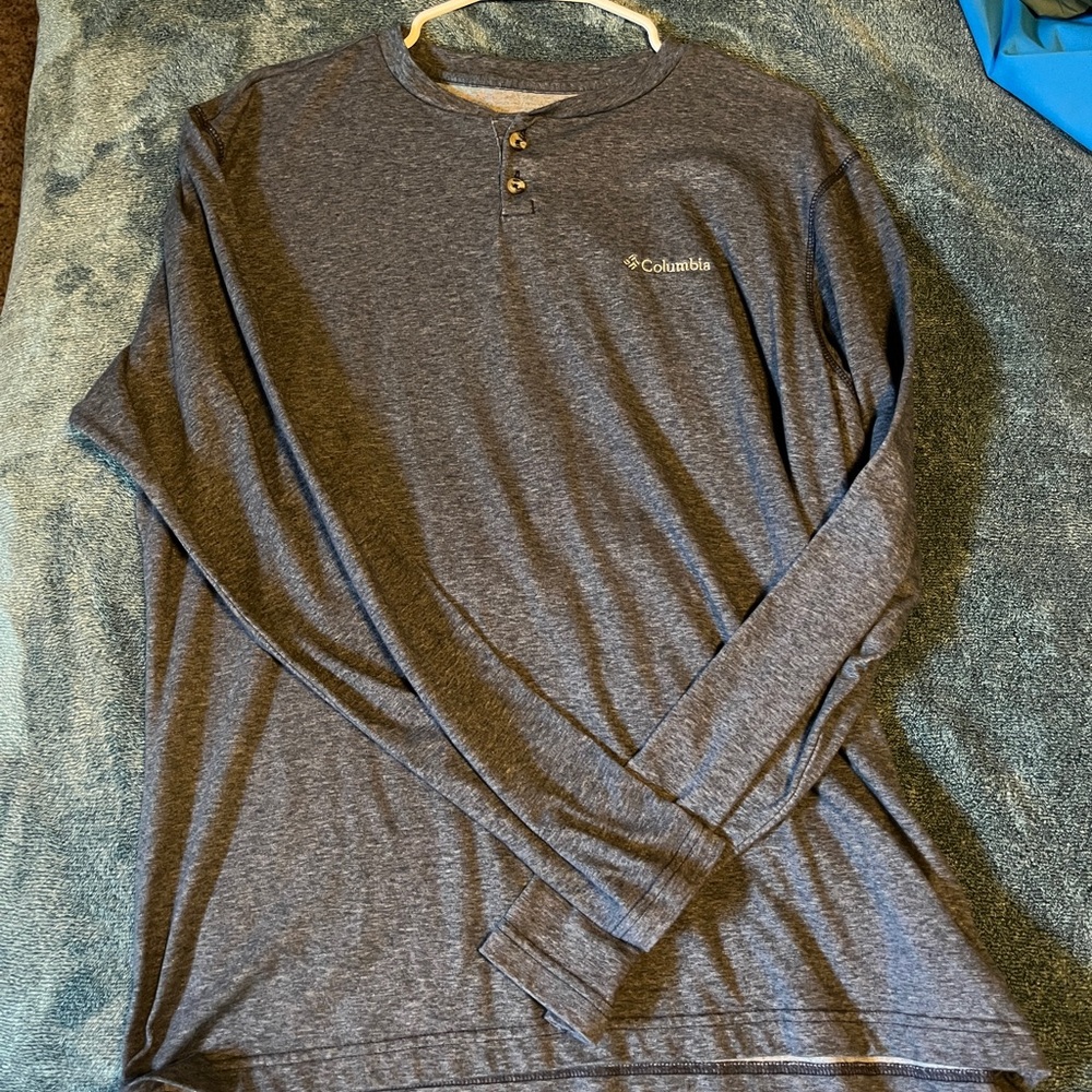 Columbia Men's Charcoal Long Sleeve Henley